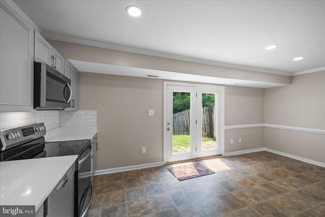 5242 MAGNOLIA PL, Fredericksburg, VA 22407