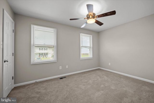 5242 MAGNOLIA PL, Fredericksburg, VA 22407