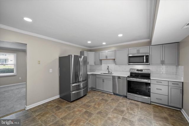 5242 MAGNOLIA PL, Fredericksburg, VA 22407