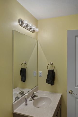 47 Reflection Drive, Hudson, NH 03051