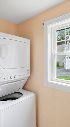 47 Reflection Drive, Hudson, NH 03051