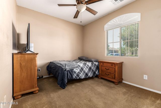 749 W REEVES Avenue, San Tan Valley, AZ 85140