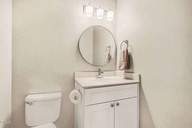 102 Woodshire Lane, Chapel Hill, NC 27514