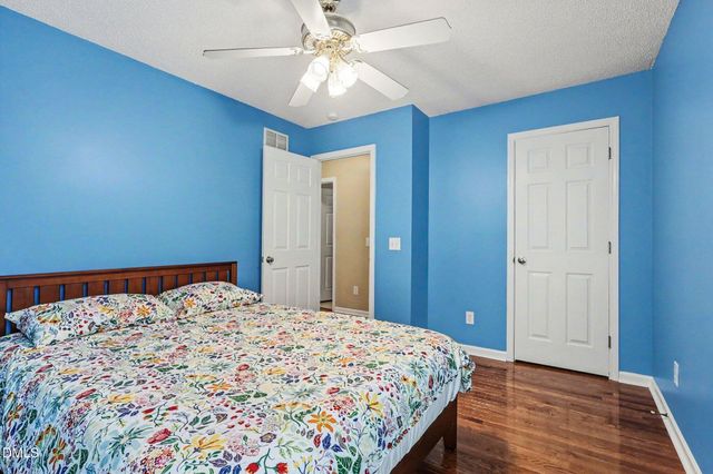 102 Woodshire Lane, Chapel Hill, NC 27514