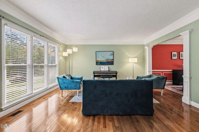 102 Woodshire Lane, Chapel Hill, NC 27514