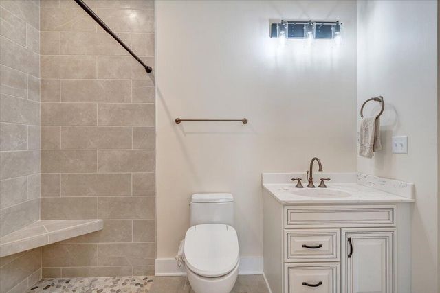 483 Morewood RD, Hardy, VA 24101