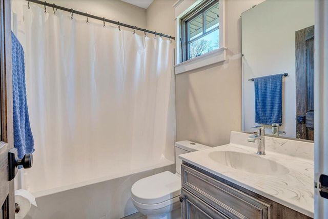 483 Morewood RD, Hardy, VA 24101