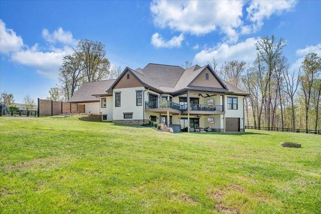 483 Morewood RD, Hardy, VA 24101