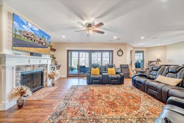 483 Morewood RD, Hardy, VA 24101