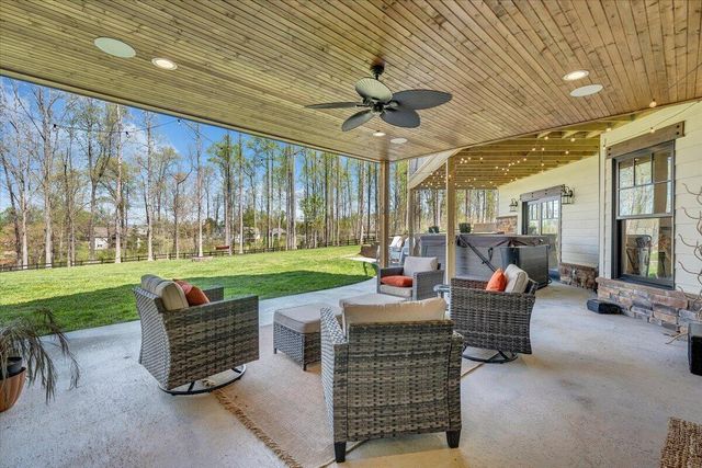 483 Morewood RD, Hardy, VA 24101