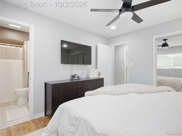 27901 Grobbel Drive, Warren, MI 48092
