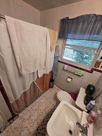 8 Berkshire Drive, Little Rock, AR 72204