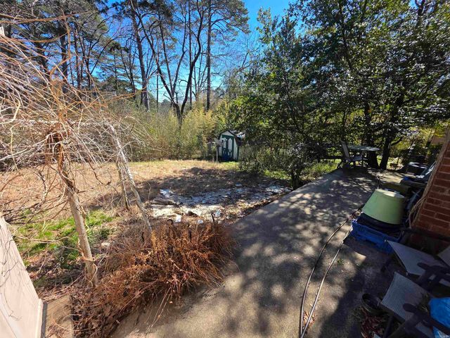 8 Berkshire Drive, Little Rock, AR 72204