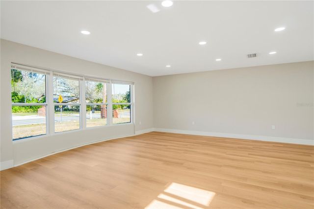 2570 DERBYSHIRE BOULEVARD, Maitland, FL 32751