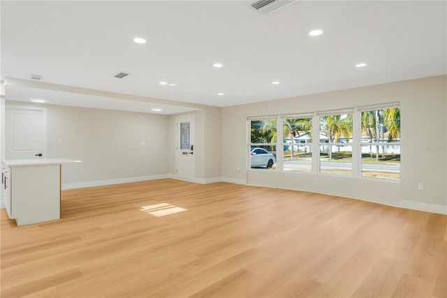 2570 DERBYSHIRE BOULEVARD, Maitland, FL 32751