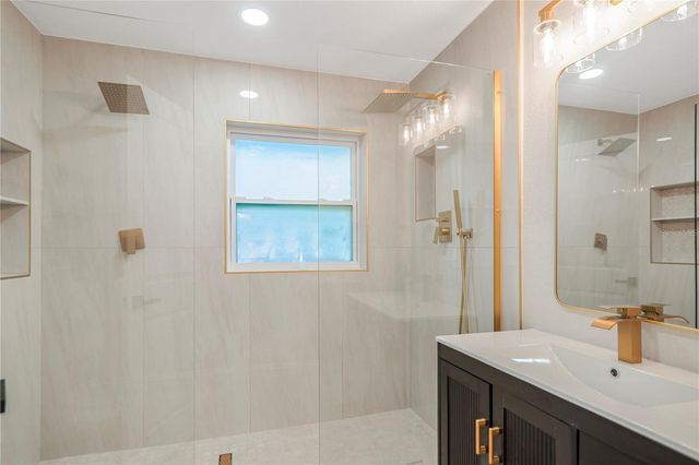 2570 DERBYSHIRE BOULEVARD, Maitland, FL 32751