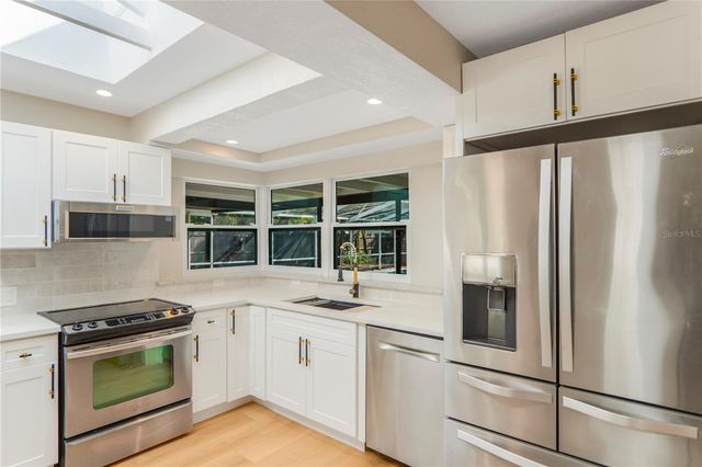 2570 DERBYSHIRE BOULEVARD, Maitland, FL 32751