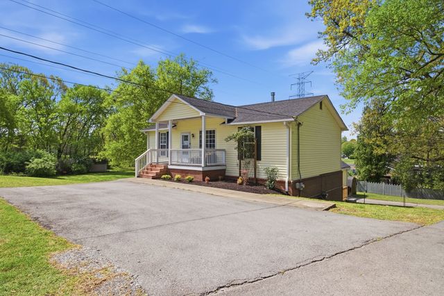 5944 S New Hope Rd, Hermitage, TN 37076