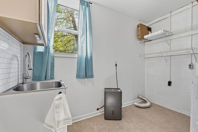 5944 S New Hope Rd, Hermitage, TN 37076