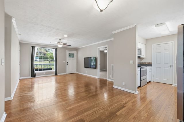 5944 S New Hope Rd, Hermitage, TN 37076