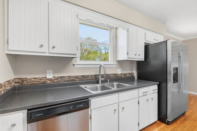 5944 S New Hope Rd, Hermitage, TN 37076