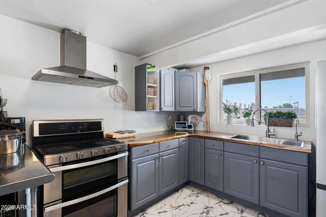 810 W RIO SALADO Parkway, Mesa, AZ 85201