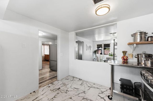 810 W RIO SALADO Parkway, Mesa, AZ 85201
