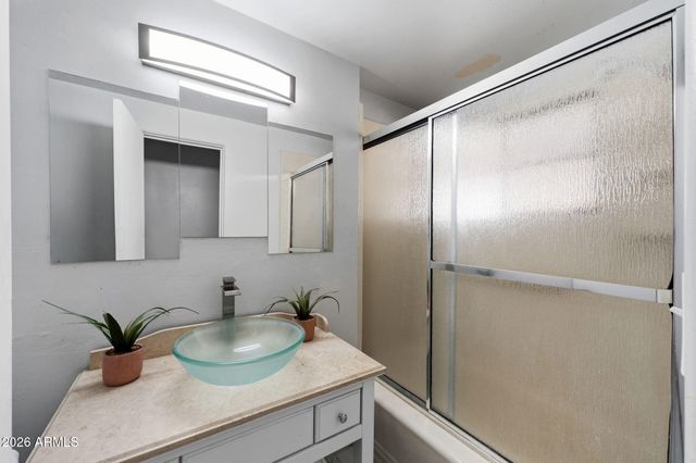 810 W RIO SALADO Parkway, Mesa, AZ 85201