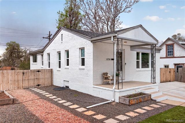 6730 Oneida Street, Commerce City, CO 80022