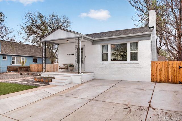 6730 Oneida Street, Commerce City, CO 80022