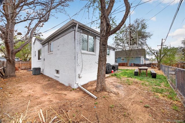 6730 Oneida Street, Commerce City, CO 80022