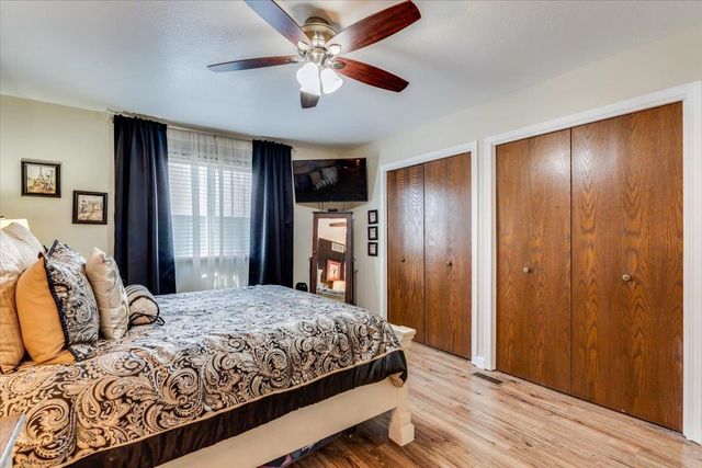 1312 E Warren Ave, Derby, KS 67037