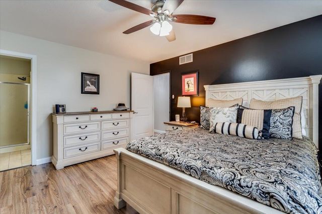 1312 E Warren Ave, Derby, KS 67037
