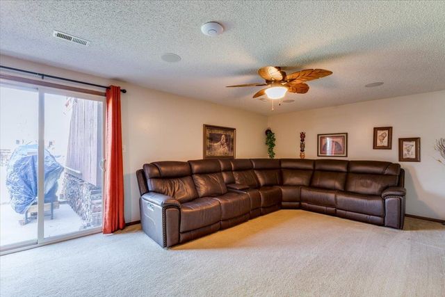 1312 E Warren Ave, Derby, KS 67037