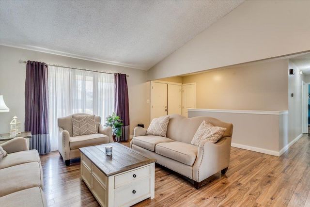 1312 E Warren Ave, Derby, KS 67037