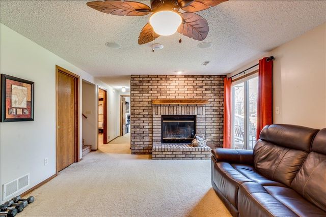 1312 E Warren Ave, Derby, KS 67037