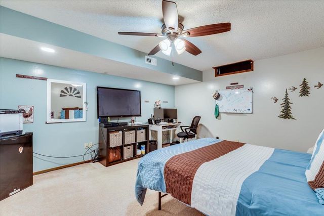 1312 E Warren Ave, Derby, KS 67037