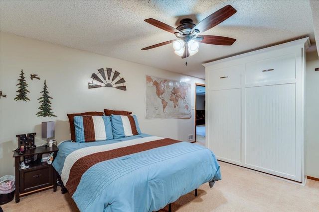 1312 E Warren Ave, Derby, KS 67037