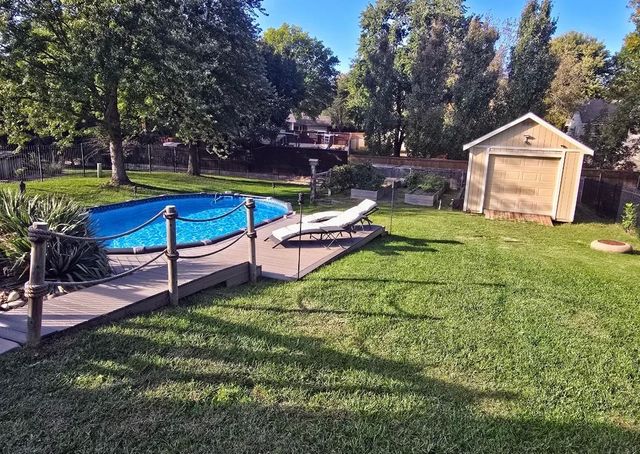 1312 E Warren Ave, Derby, KS 67037