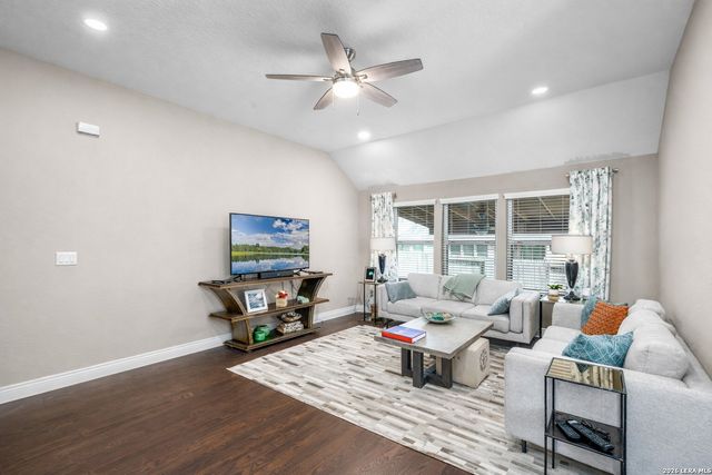 2174 Kiskadee, New Braunfels, TX 78132