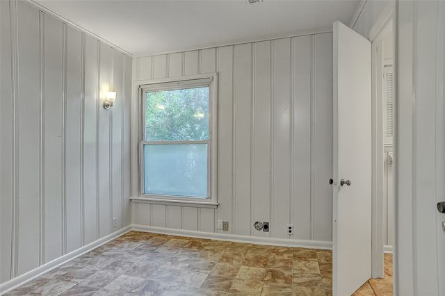 411 W Taylor Street, Sherman, TX 75092