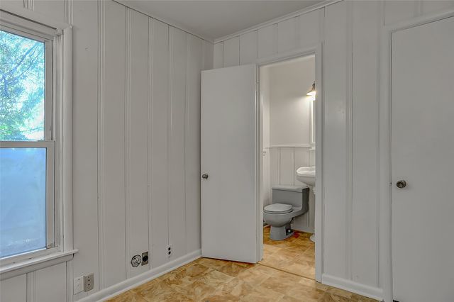 411 W Taylor Street, Sherman, TX 75092