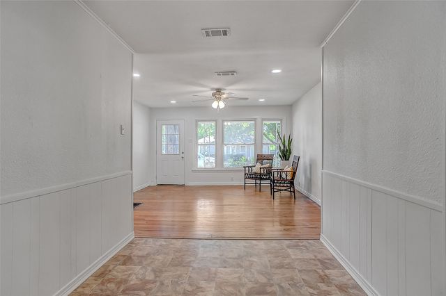 411 W Taylor Street, Sherman, TX 75092