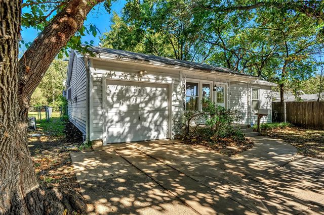 411 W Taylor Street, Sherman, TX 75092