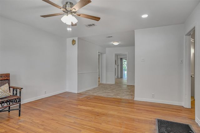 411 W Taylor Street, Sherman, TX 75092