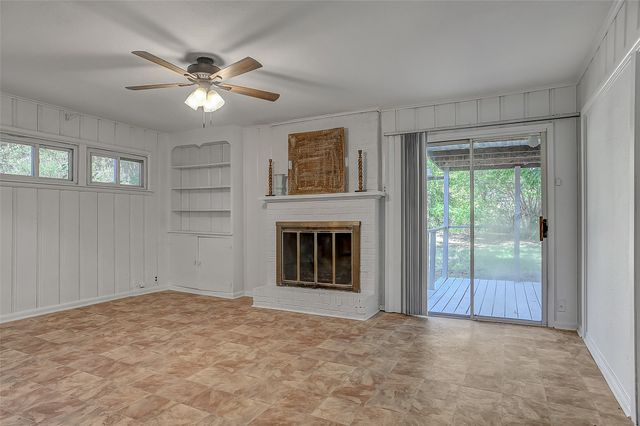 411 W Taylor Street, Sherman, TX 75092