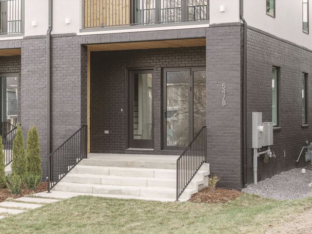 547B Moore Ave, Nashville, TN 37203