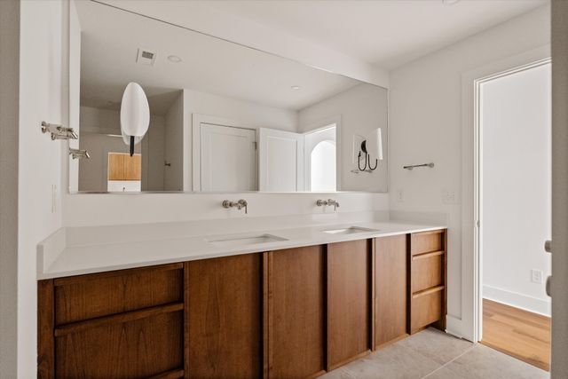 547B Moore Ave, Nashville, TN 37203