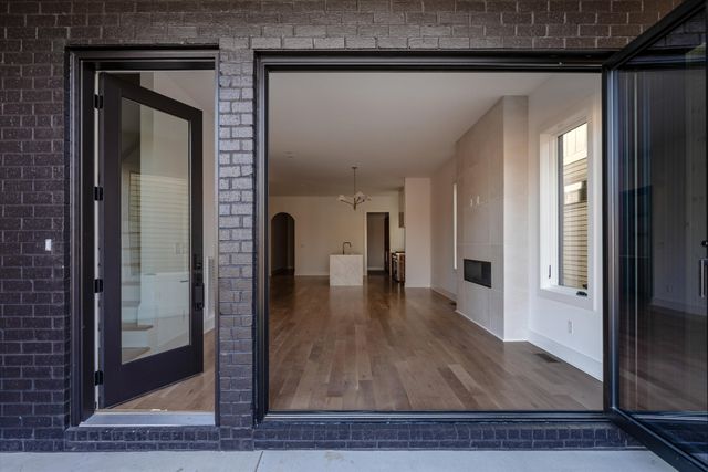 547B Moore Ave, Nashville, TN 37203