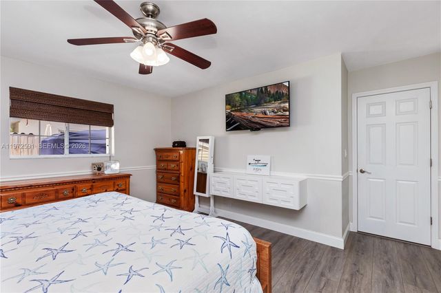 8121 SW 203rd St, Cutler Bay, FL 33189